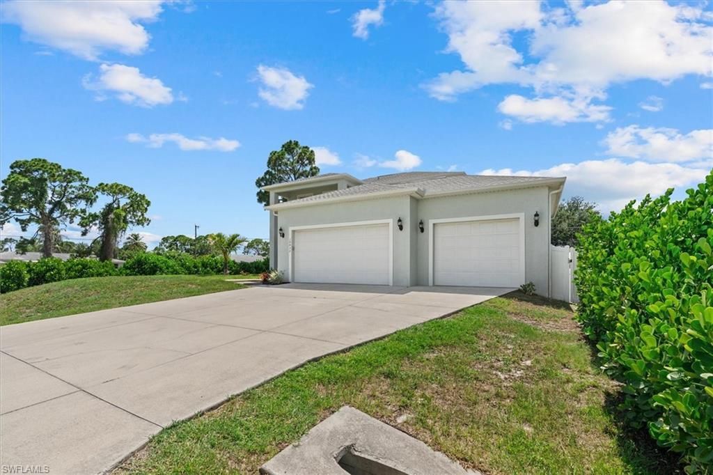 18432 Camellia Rd, Fort Myers, FL 33967 Photo