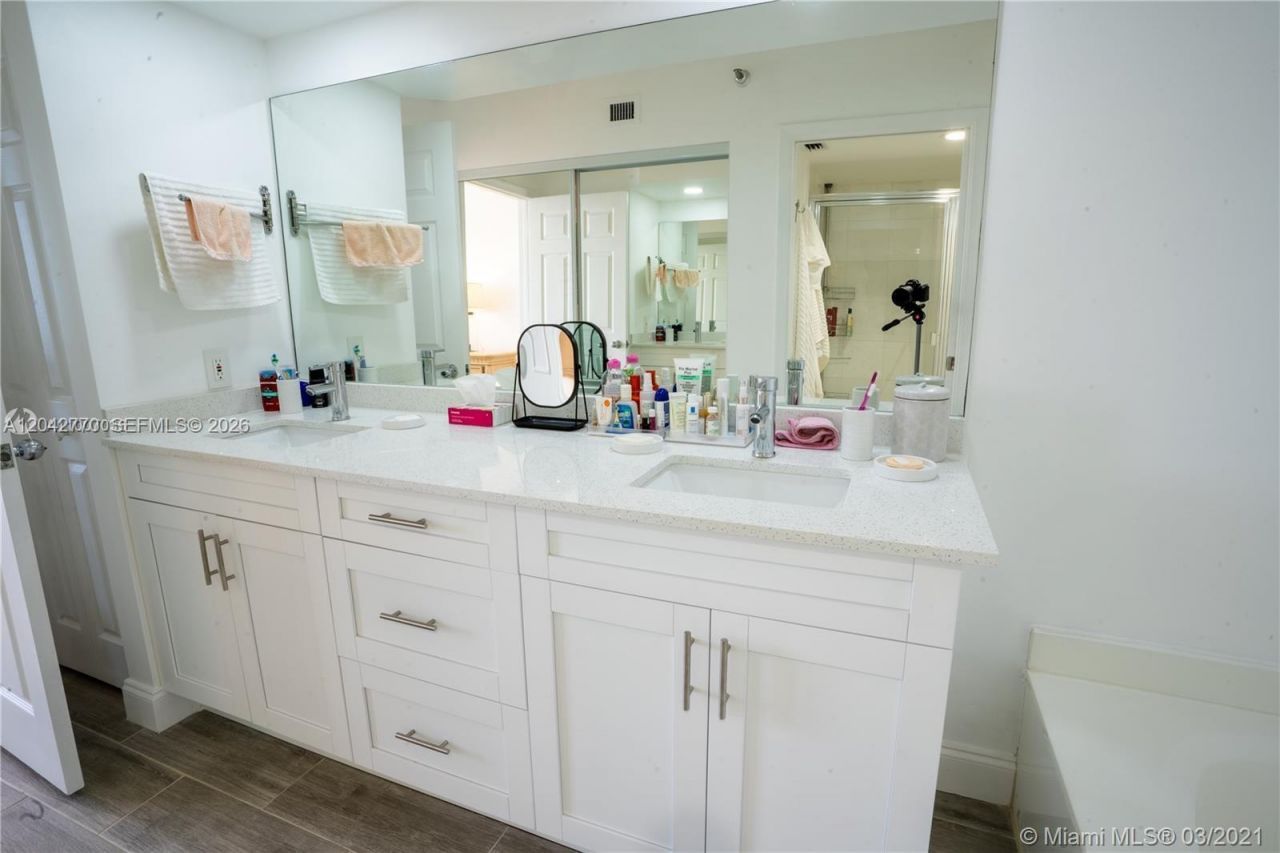 Please Call For Address, Unit 1904, Aventura, FL 33180 Photo
