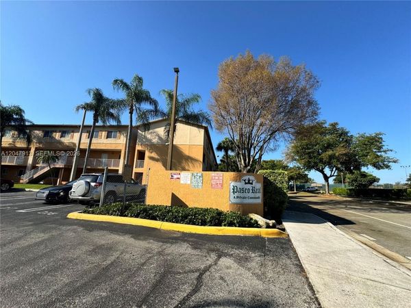 6245 Kendale Lakes Cir , Unit 208, Miami, FL 33183