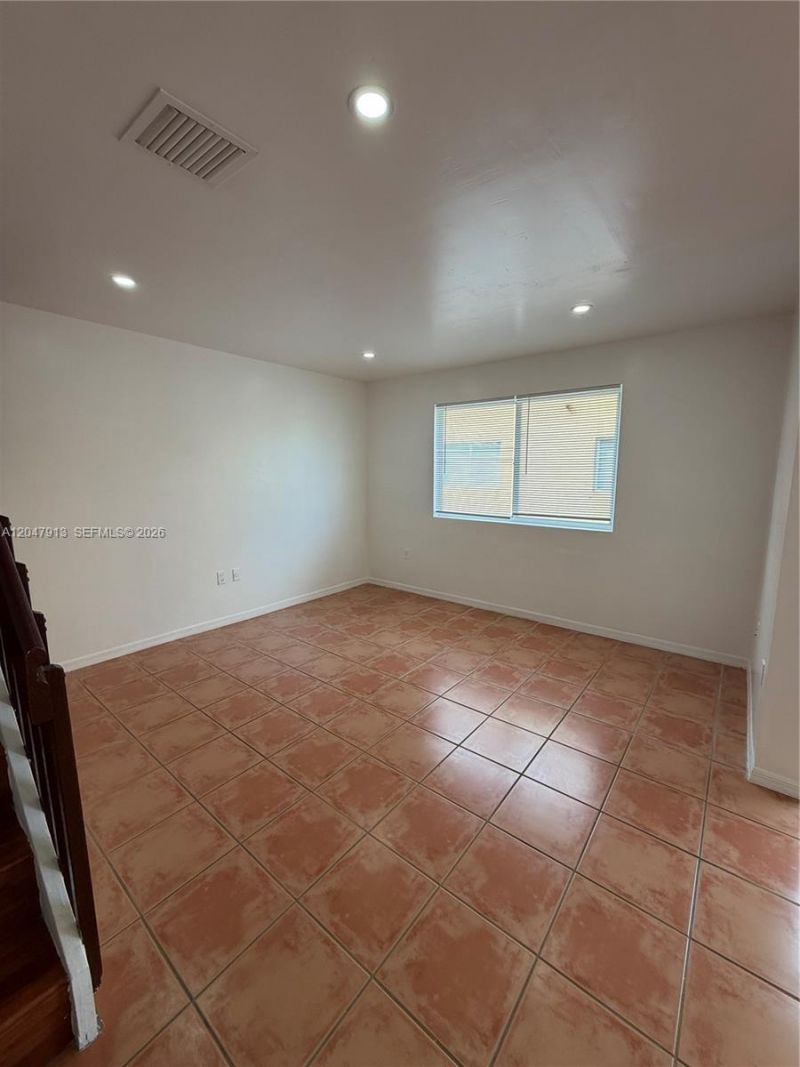 6245 Kendale Lakes Cir, Unit 208, Miami, FL 33183 Photo