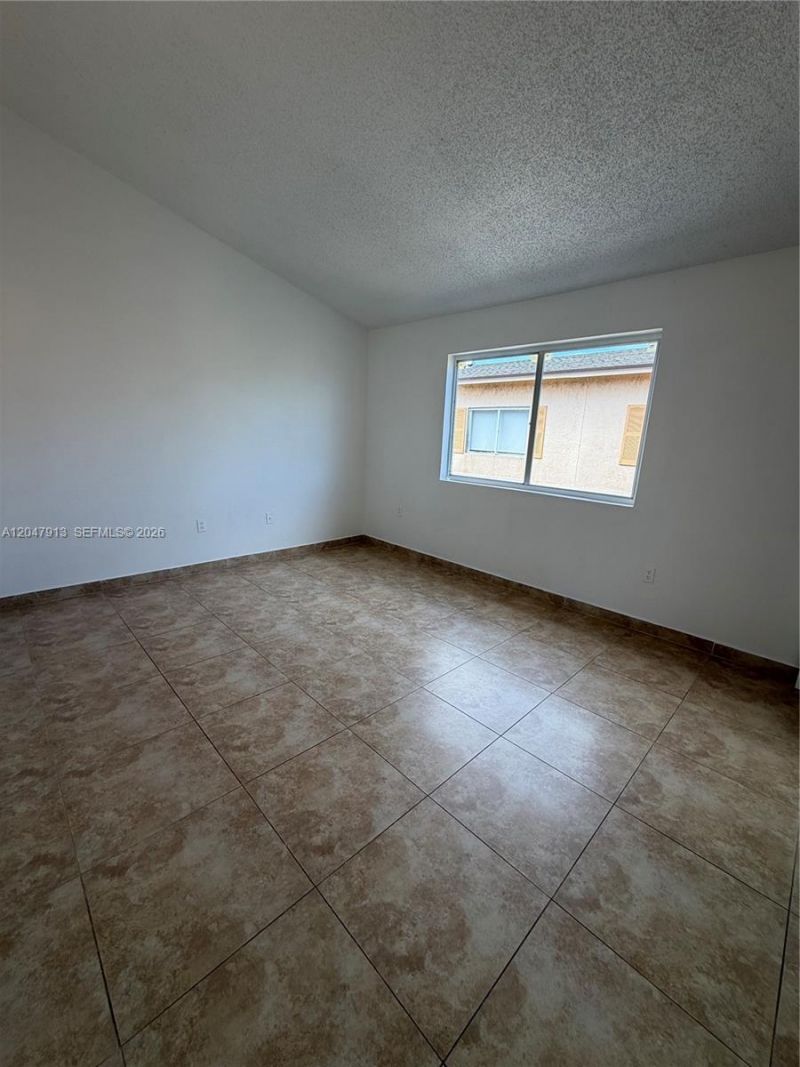 6245 Kendale Lakes Cir, Unit 208, Miami, FL 33183 Photo
