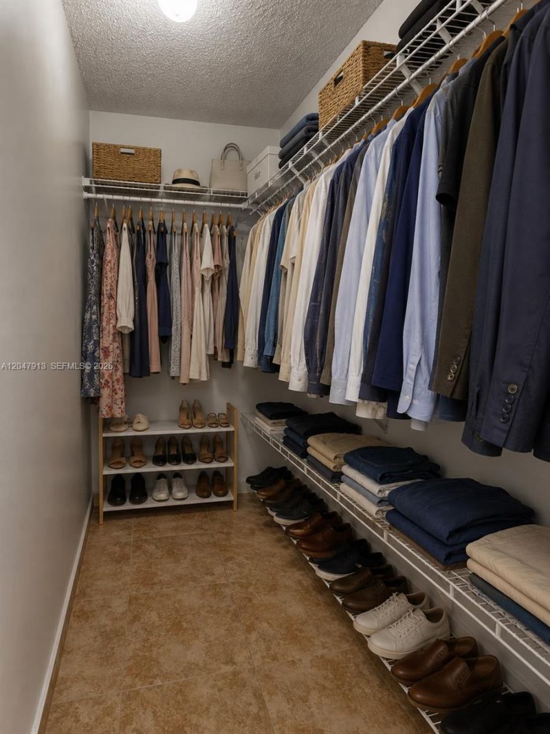 6245 Kendale Lakes Cir, Unit 208, Miami, FL 33183 Photo