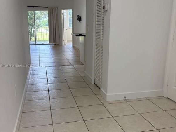2080 Greenview Shores Blvd, Unit 410, Wellington, FL 33414