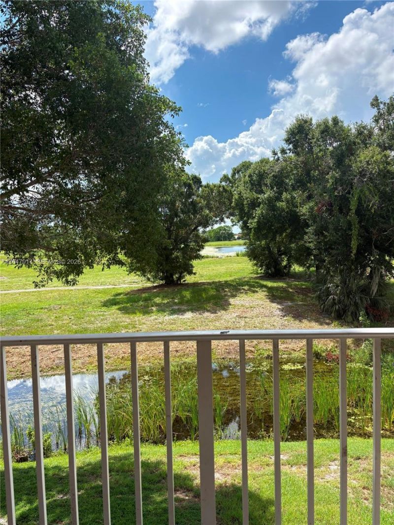 2080 Greenview Shores Blvd , Unit 410, Wellington, FL 33414 Photo