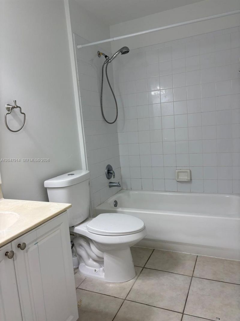 2080 Greenview Shores Blvd , Unit 410, Wellington, FL 33414 Photo