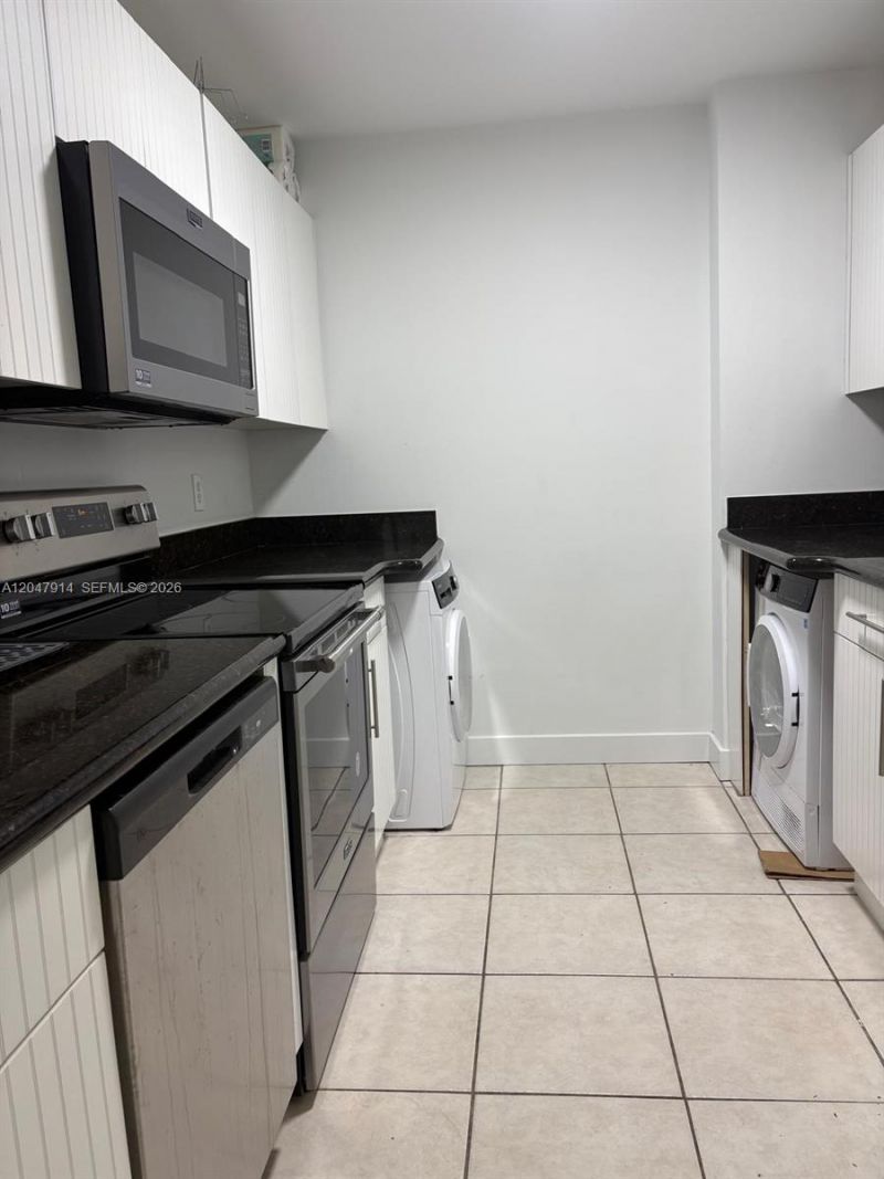 2080 Greenview Shores Blvd , Unit 410, Wellington, FL 33414 Photo