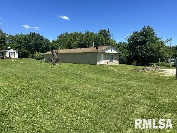 3721 Wollesen Lane, Springfield, IL 62702