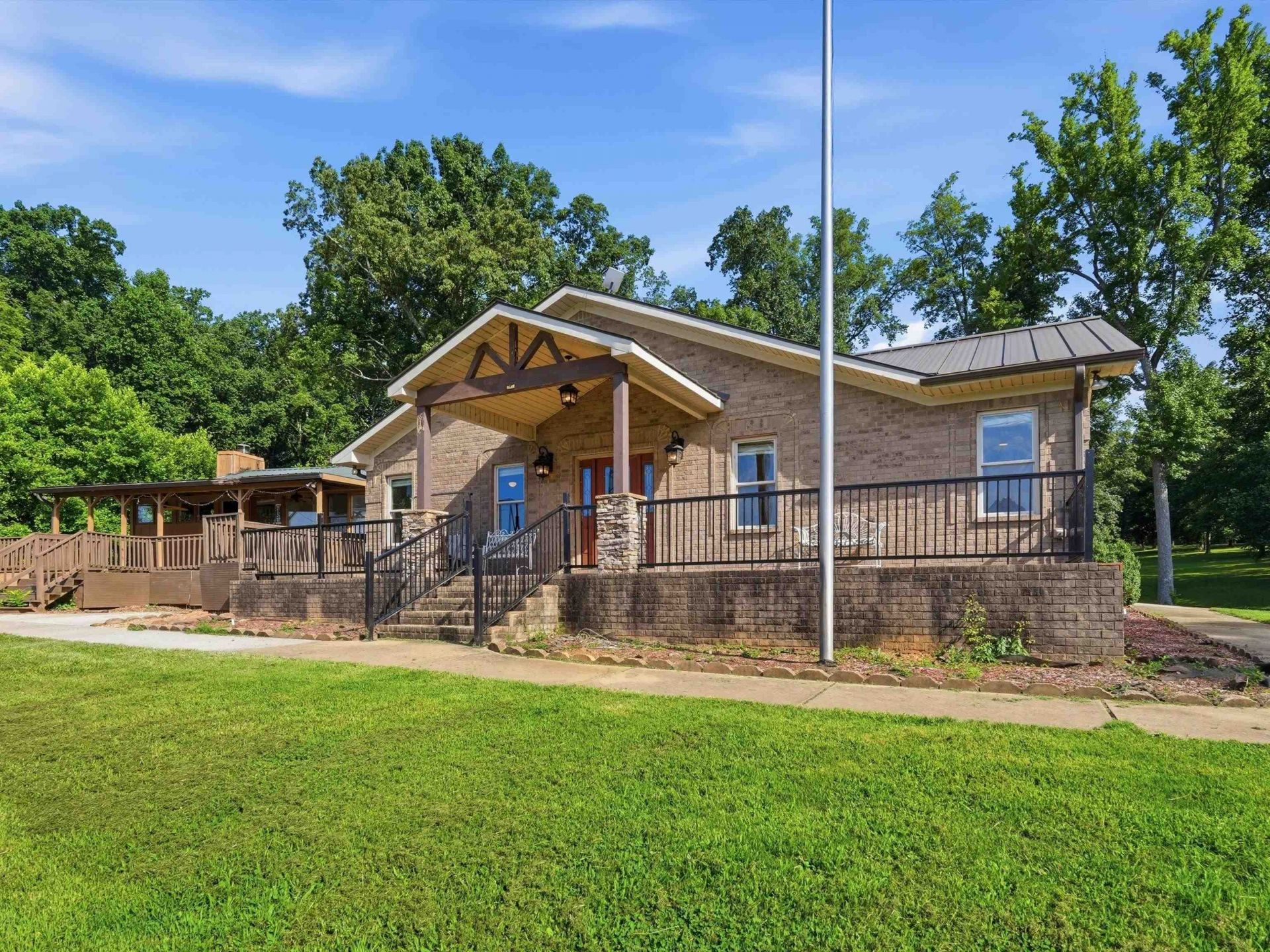 10008 Motter Dr, Athens, AL 35611 Main Photo