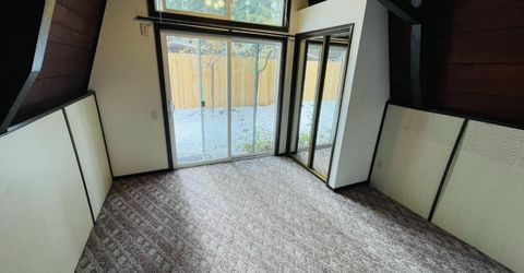838 San Francisco Avenue, South Lake Tahoe, CA 96150 Photo