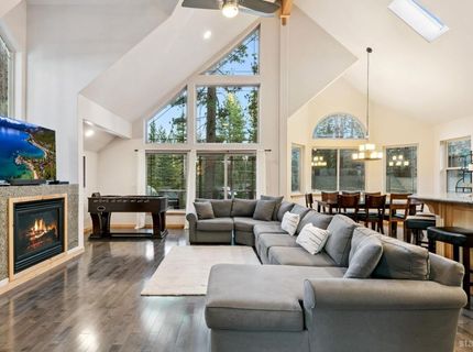 1201 Canarsee Street, South Lake Tahoe, CA 96150 Photo