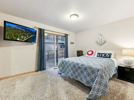1201 Canarsee Street, South Lake Tahoe, CA 96150 Photo