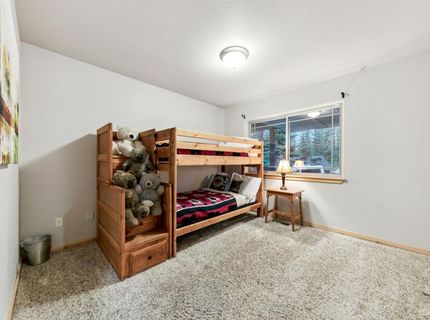1201 Canarsee Street, South Lake Tahoe, CA 96150 Photo