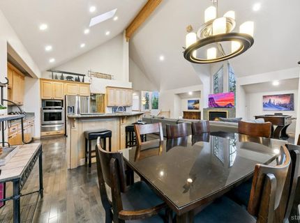 1201 Canarsee Street, South Lake Tahoe, CA 96150 Photo