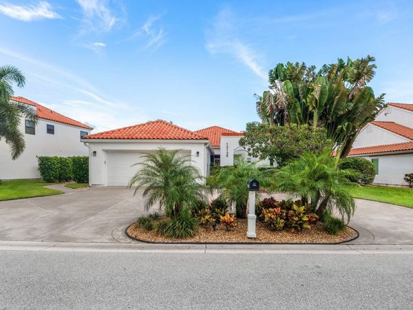 13138 Touchstone Place, Palm Beach Gardens, FL 33418