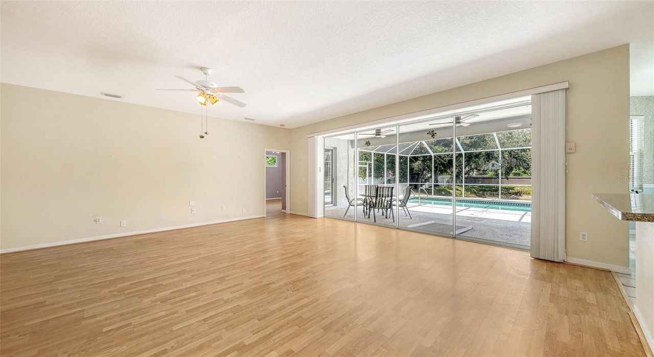 7287 38th Court E, Sarasota, FL 34243 Photo