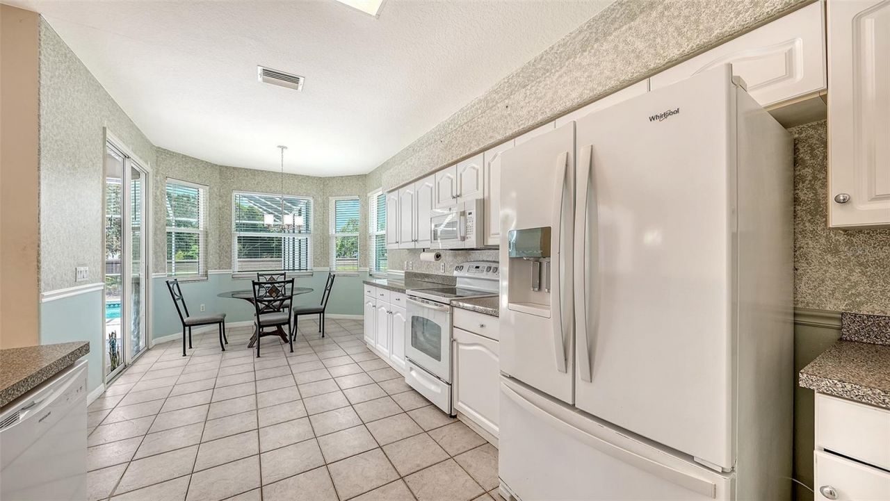 7287 38th Court E, Sarasota, FL 34243 Photo