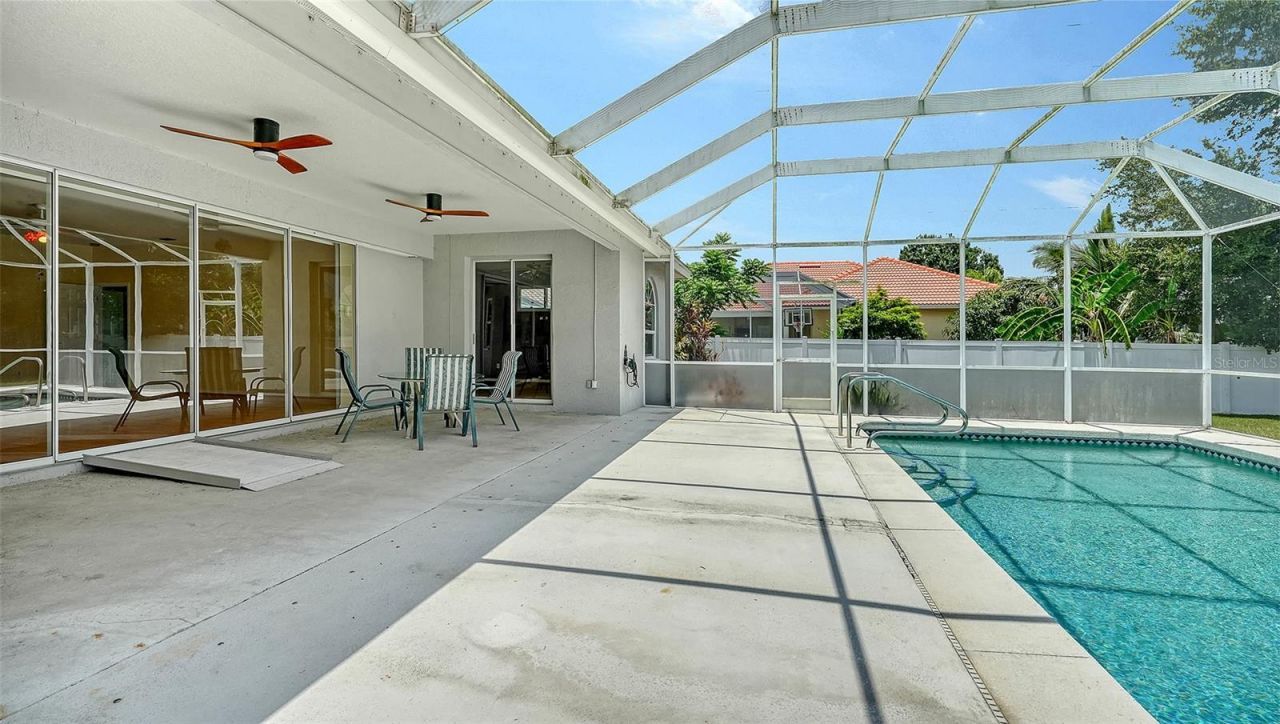 7287 38th Court E, Sarasota, FL 34243 Photo