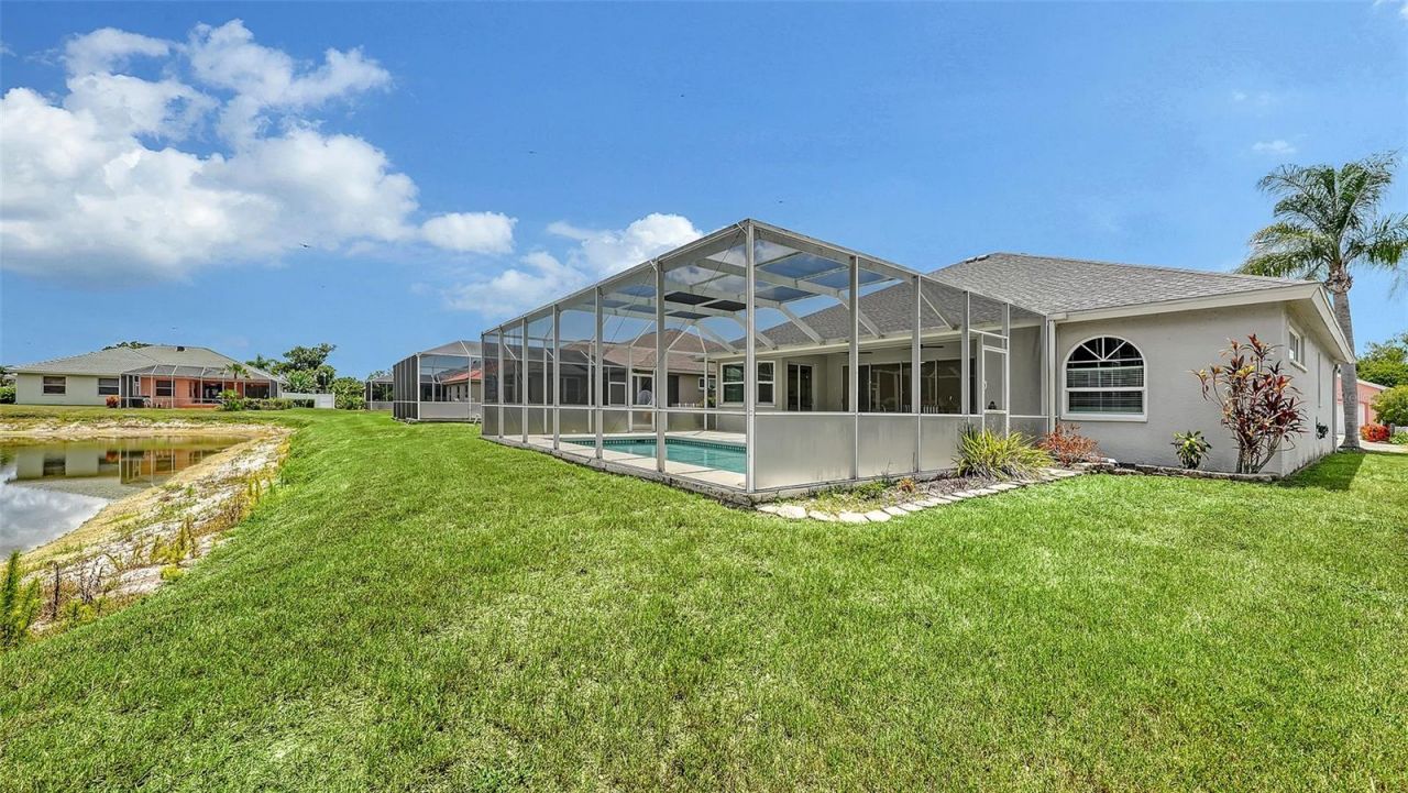 7287 38th Court E, Sarasota, FL 34243 Photo