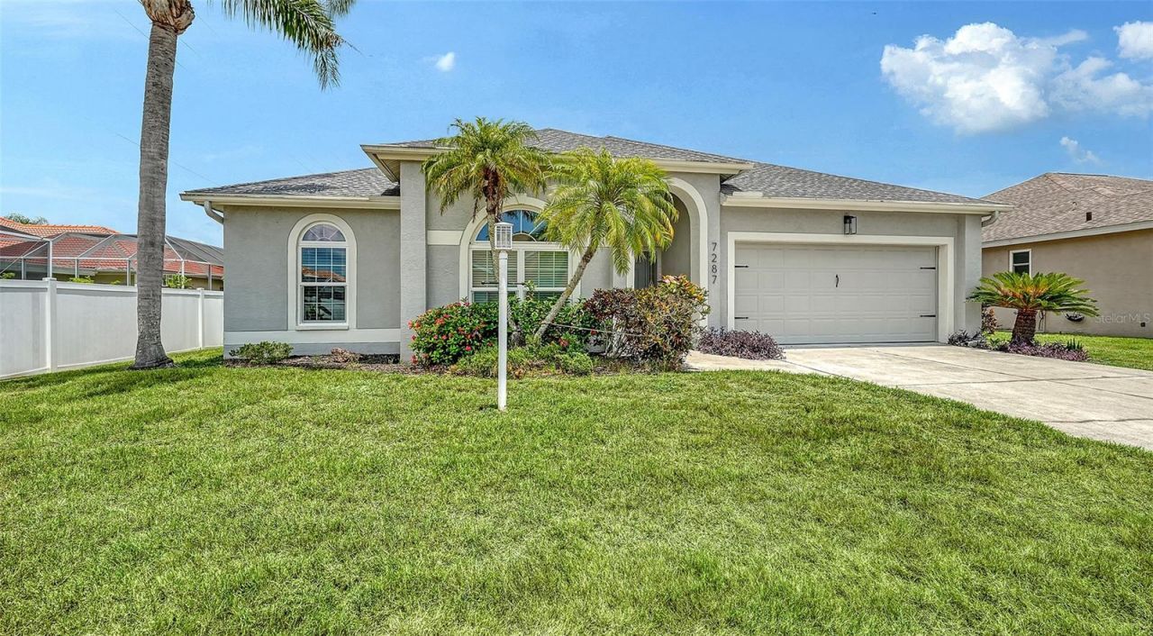7287 38th Court E, Sarasota, FL 34243 Photo