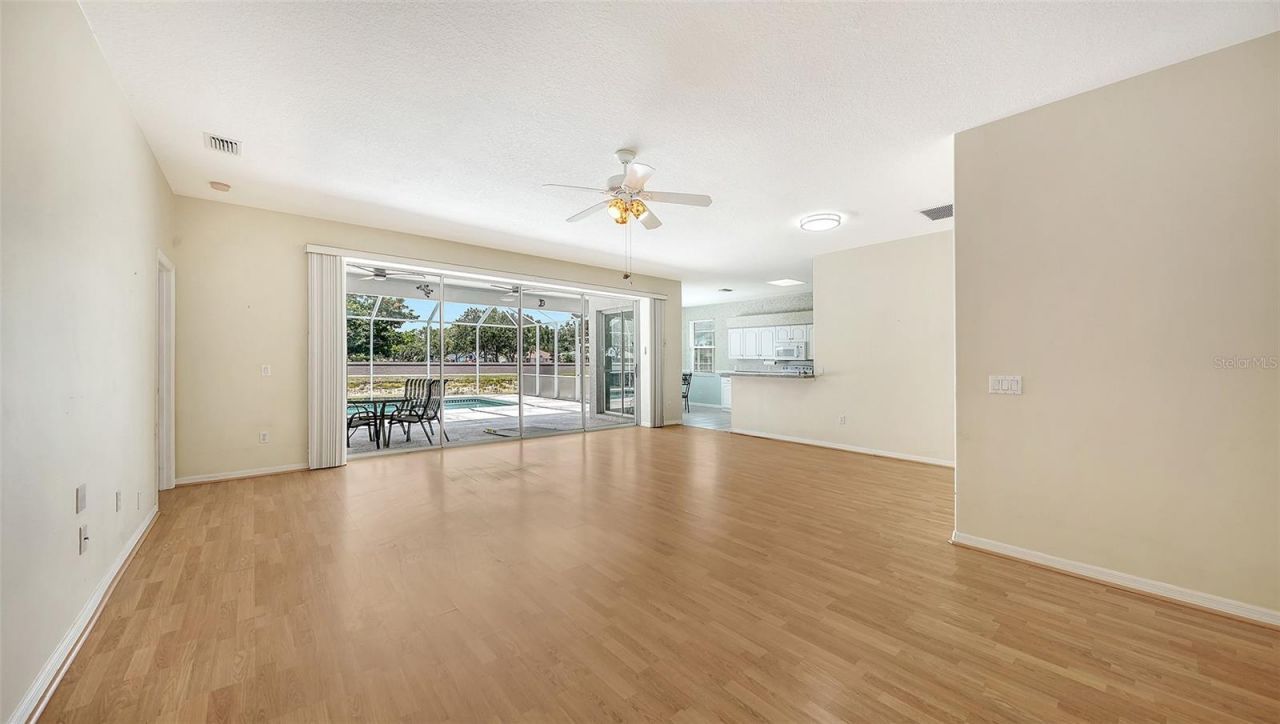 7287 38th Court E, Sarasota, FL 34243 Photo
