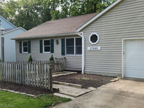 37888 N Doovys Street , Avon, OH 44011