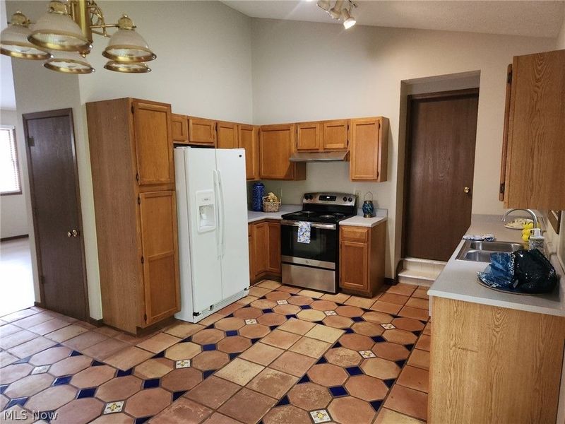 37888 N Doovys Street, Avon, OH 44011 Photo 9