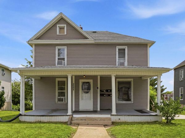 2504 Olive Street, Cedar Falls, IA 50613