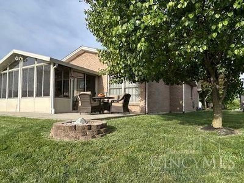 1260 Autumn Walk, Hamilton, OH 45013 Photo 22