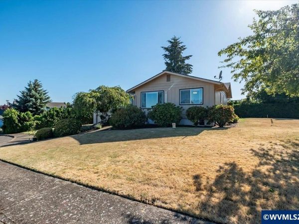 157 NE Fern Ct, Dallas, OR 97338