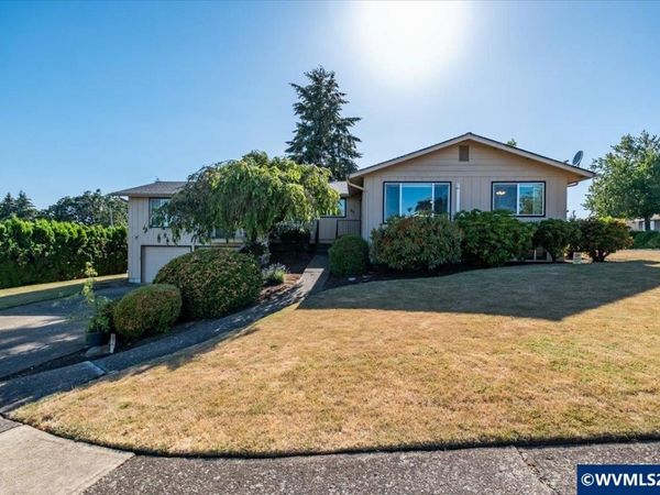 157 NE Fern (-161) Ct, Dallas, OR 97338