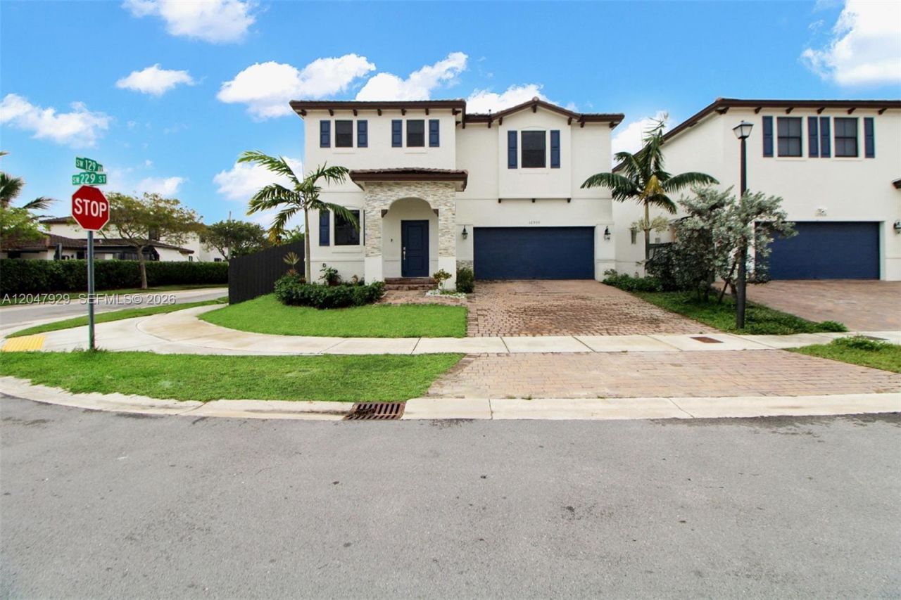 12900 SW 229th St , Miami, FL 33170 Photo