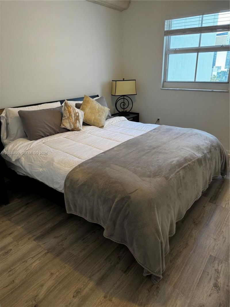 185 SE 14th Ter , Unit 1812, Miami, FL 33131 Photo