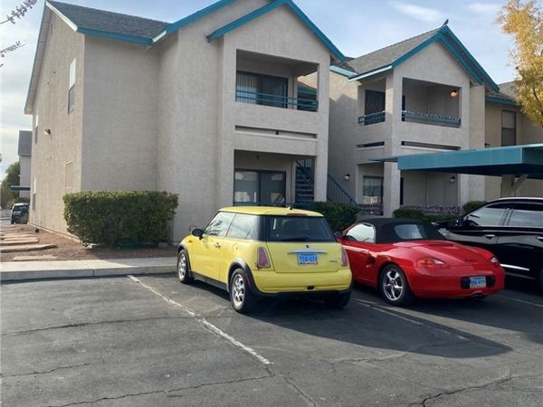 5271 Lindell Road , Unit 202, Las Vegas, NV 89118