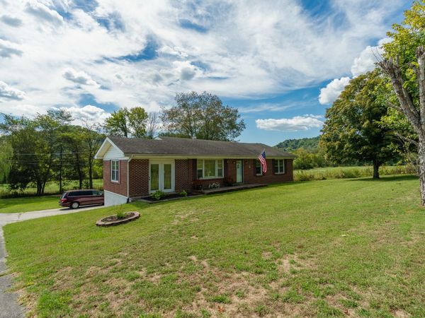 455 Jennings Creek Hwy , Gainesboro, TN 38562