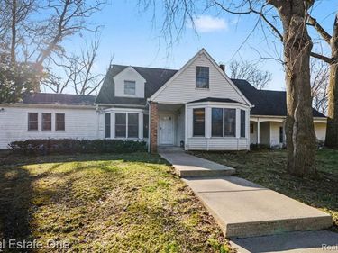 5840 Inkster - House Road, West Bloomfield Twp, MI 48323
