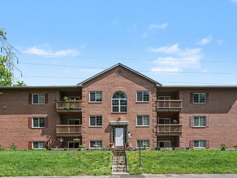 1605 W Augusta Boulevard, Unit 181, Fairfield, OH 45014 Photo 1
