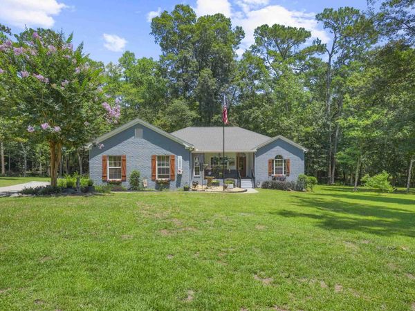 1520 Beaver Creek Drive , Havana, FL 32333