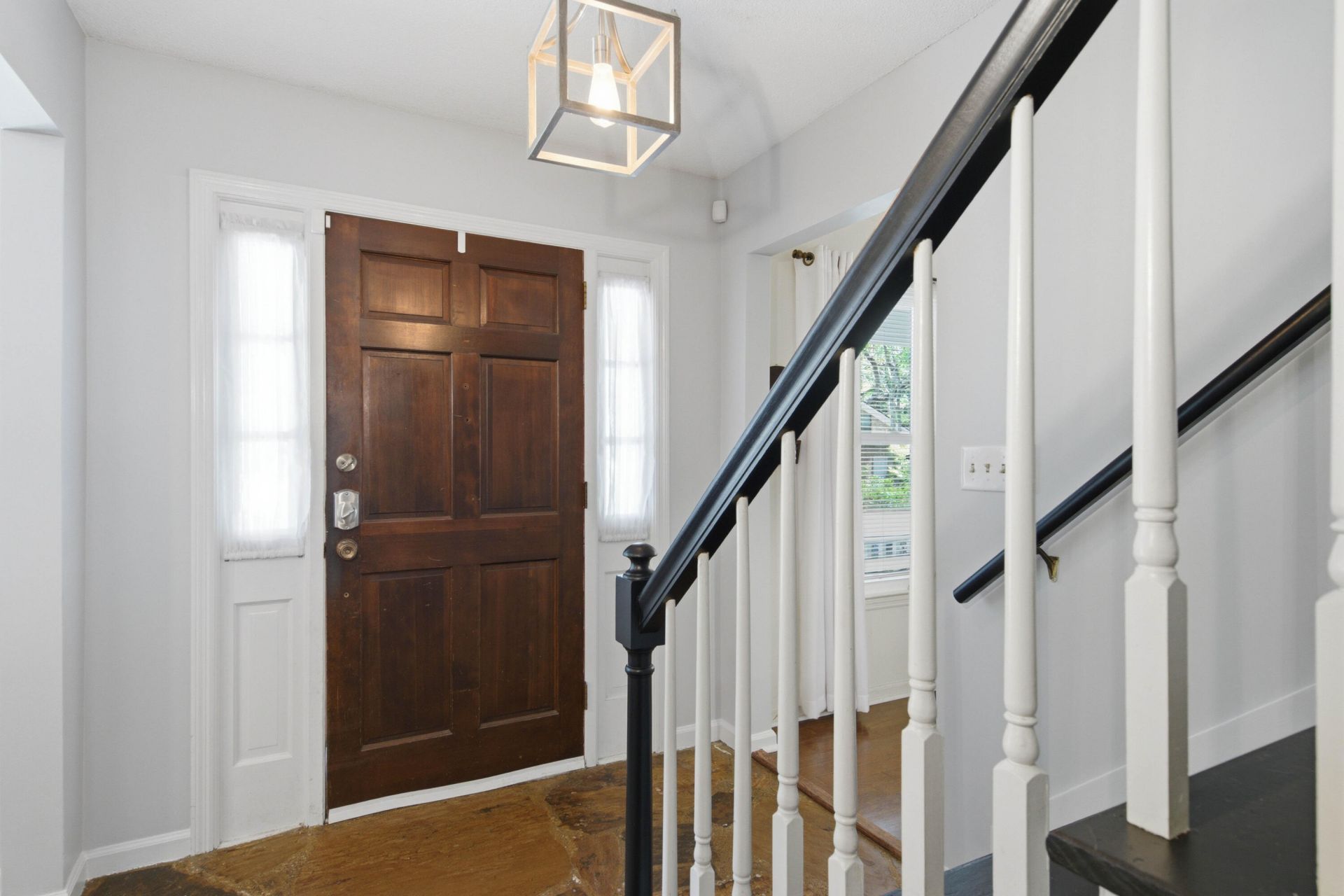38 S Hampton Drive Photo 32