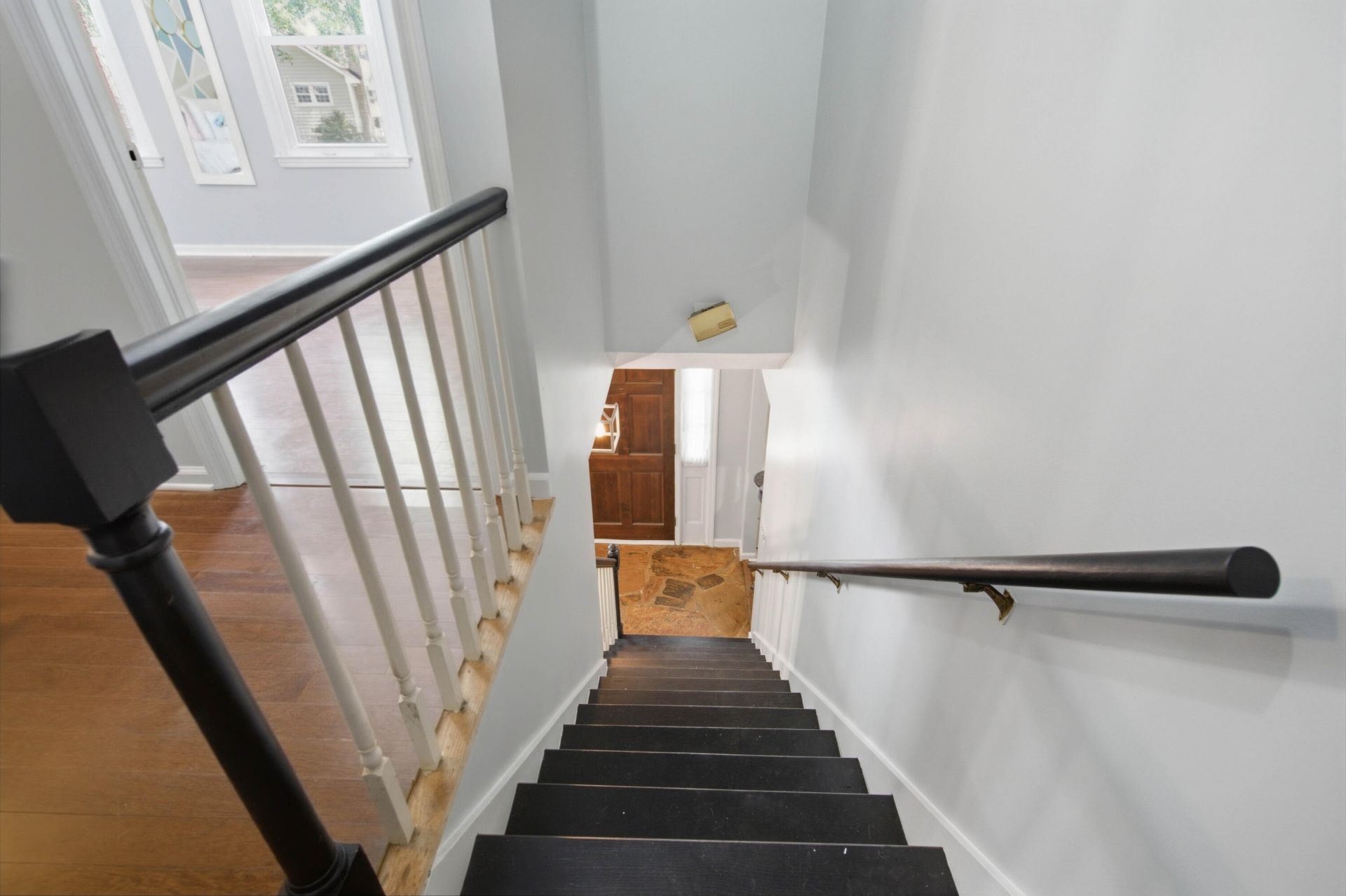 38 S Hampton Drive Photo 33