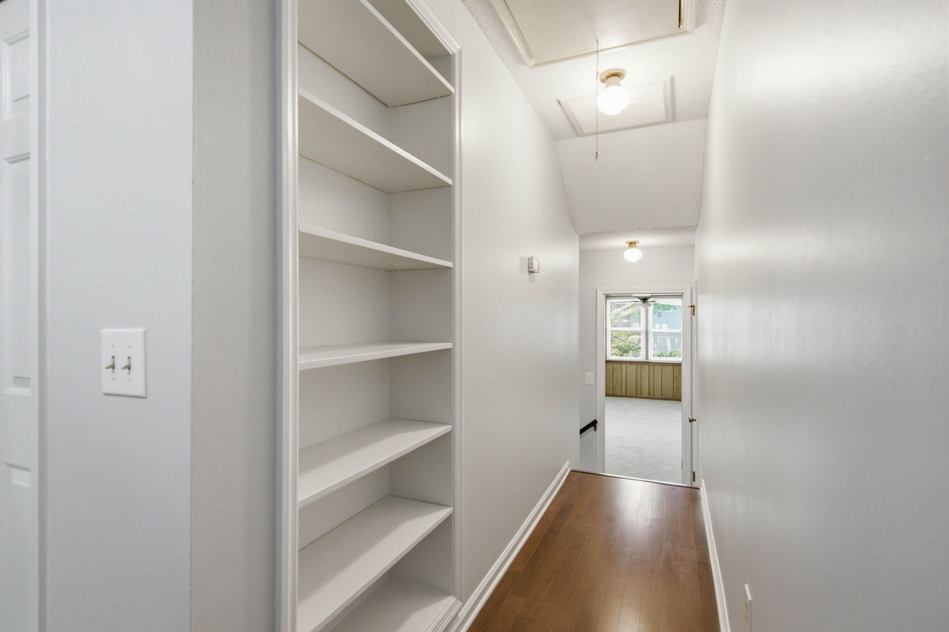 38 S Hampton Drive Photo 34