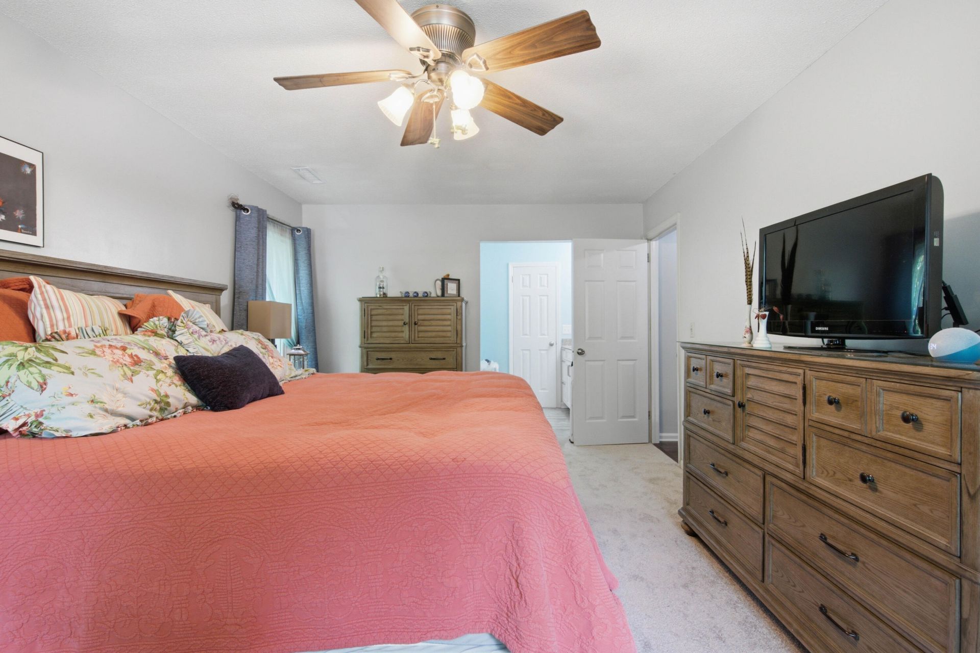 38 S Hampton Drive Photo 38