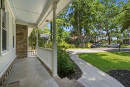 38 S Hampton Drive photo 4