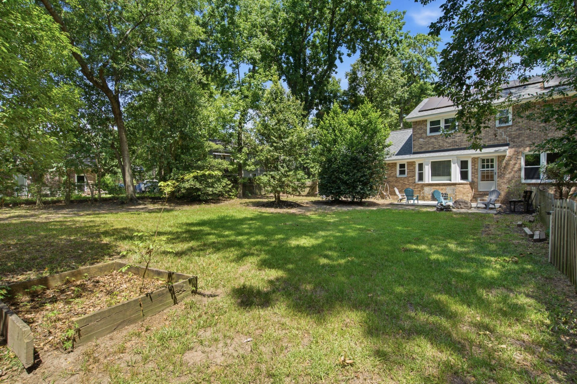 38 S Hampton Drive Photo 6