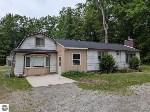 8331 Long Lake Road, Hale, MI 48739