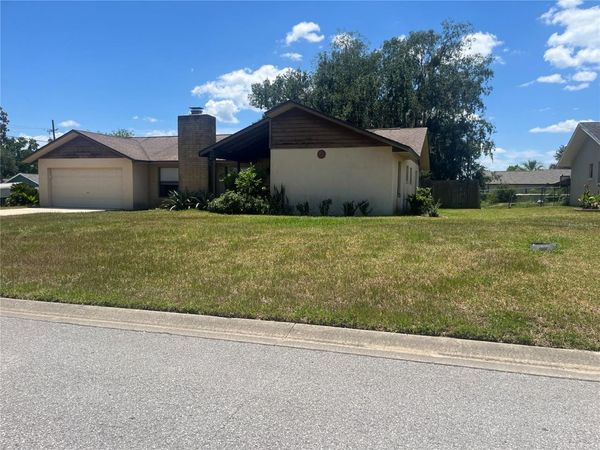 10878 SE 45TH AVENUE , BELLEVIEW, FL 34420