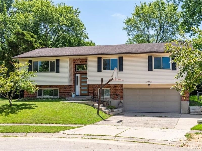 703 Friar Tuck Court, Miami Township, OH 45342 Photo 1