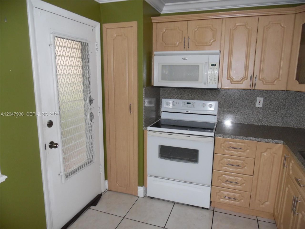 1501 NE 191st St , Unit C107, Miami, FL 33179 Photo