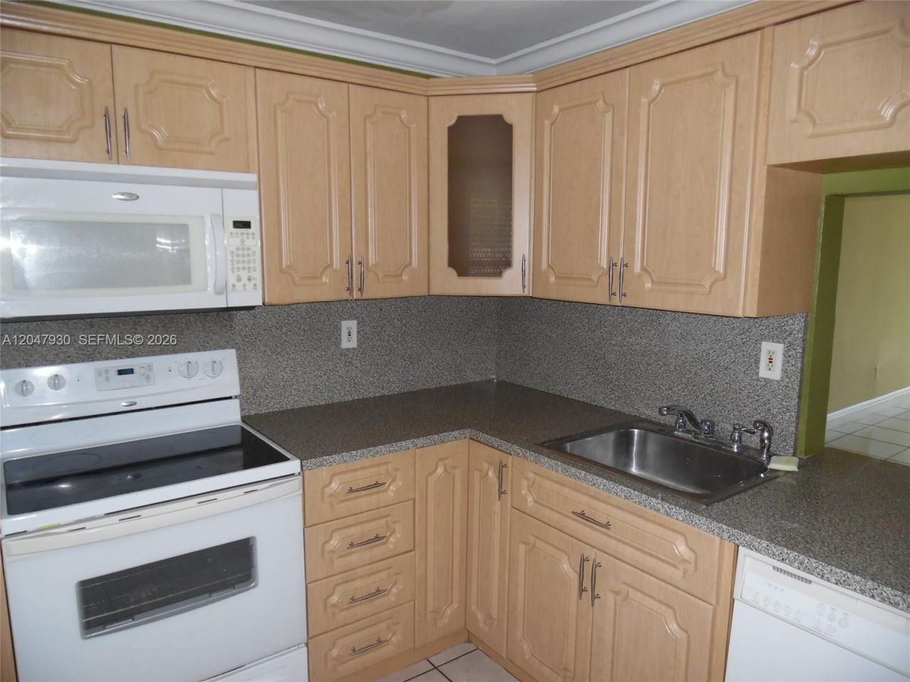 1501 NE 191st St , Unit C107, Miami, FL 33179 Photo