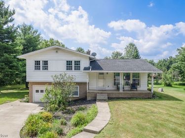 2786 Silverdale Drive, Norton, OH 44203