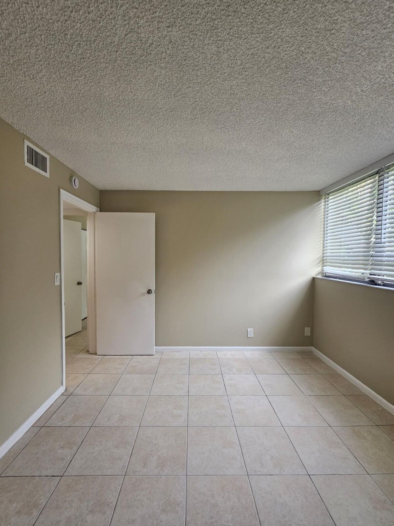 1720 N Congress Avenue, Unit 107, West Palm Beach, FL 33401 Photo